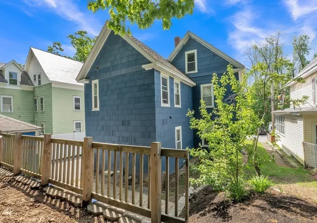Listing Photo 2 - Condo for sale in building located at 28 Institute St, Fitchburg, MA 01420 - Unit #