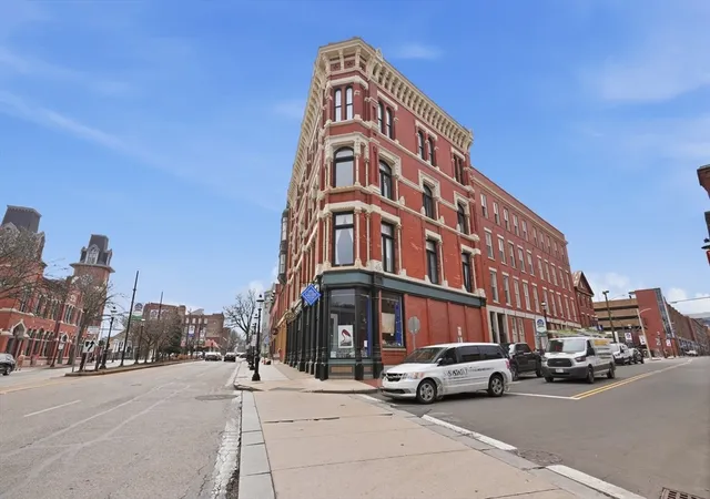 Homes for sale in Lowell, MA | 219 Central St, Lowell, MA 01852 | Houzeo