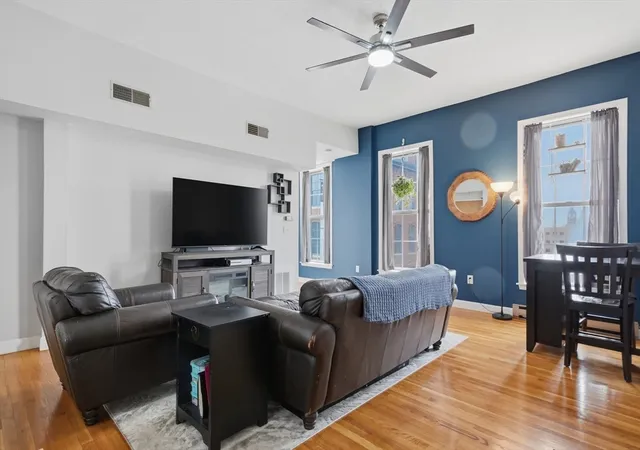 Homes for sale in Lowell, MA | 219 Central St #3E, Lowell, MA 01852 | MLS# 73541988