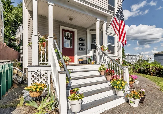 Photo 3 of Multi family home for sale at 21 Read St, Fitchburg, MA 01420 | MLS# 73566932 | Listing updated on 2026-09-28