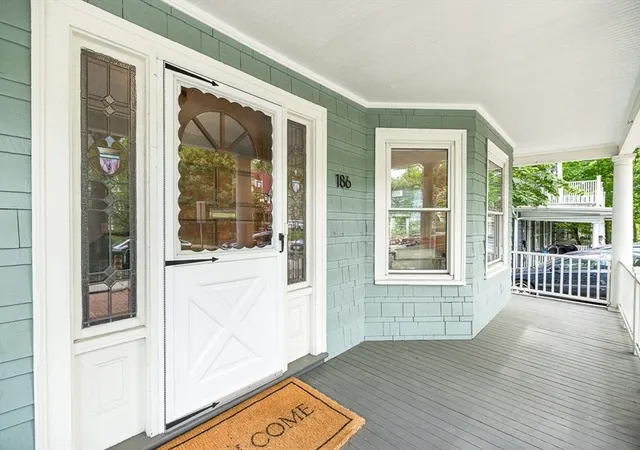 Homes for sale in Arlington, MA | 186 Pleasant St, Arlington, MA 02472