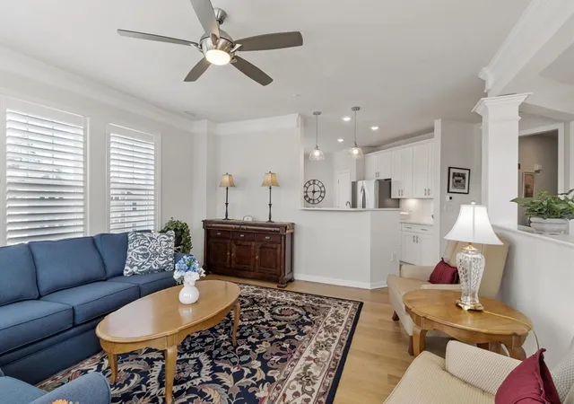 2nd image of 6 Overlook Dr #305, Andover, MA 01810 | MLS# 73548278