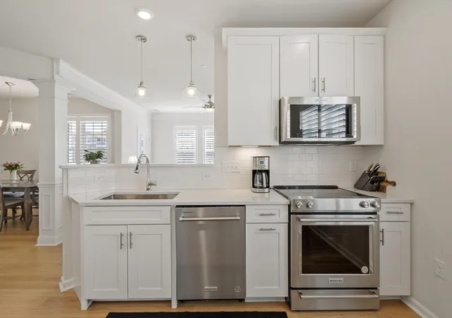 4th image of 6 Overlook Dr #305, Andover, MA 01810 | MLS# 73548278