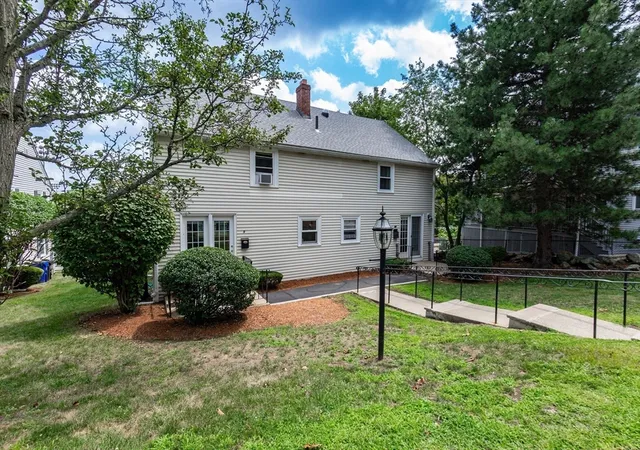Listing Photo 5 - Condo for sale in building located at 9 Bow St, Arlington, MA 02474 - Unit #9