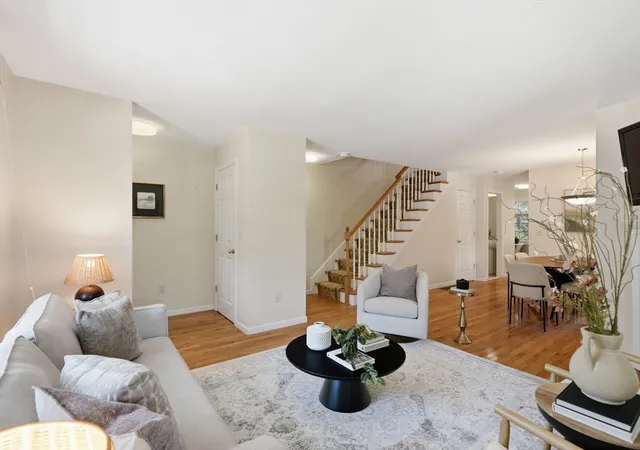 4th image of 1 Russell Pl, Arlington, MA 02474