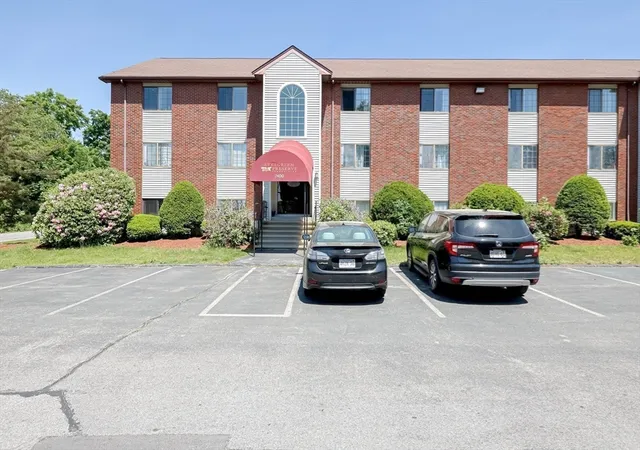2nd image of 2400 Skyline Dr, Lowell, MA 01854