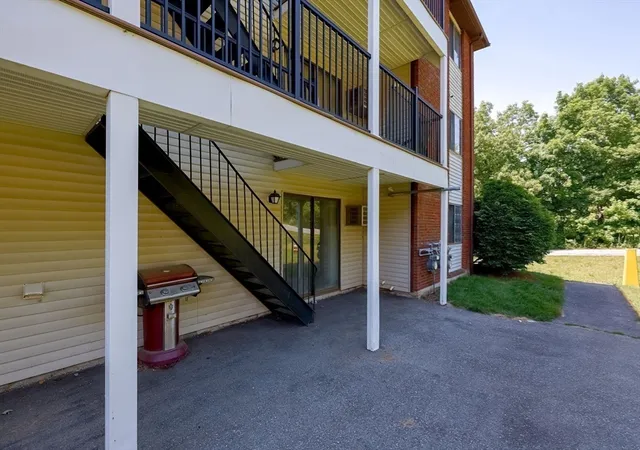 Homes for sale in Lowell, MA | 2400 Skyline Dr #1, Lowell, MA 01854 | MLS# 73531244