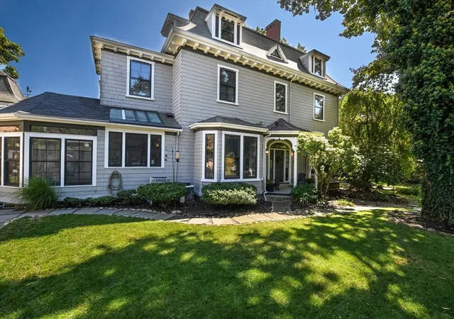 Homes for sale in New Bedford, MA | 49 Hawthorn St, New Bedford, MA 02740 | MLS# 73545282