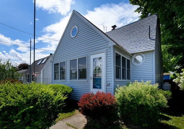 Homes for sale in Ware, MA | 132 Eagle St, Ware, MA 01082 | MLS# 73537765