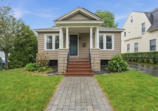 1st image of 8 Carver Street, Worcester, MA 01604 | MLS# 73521368