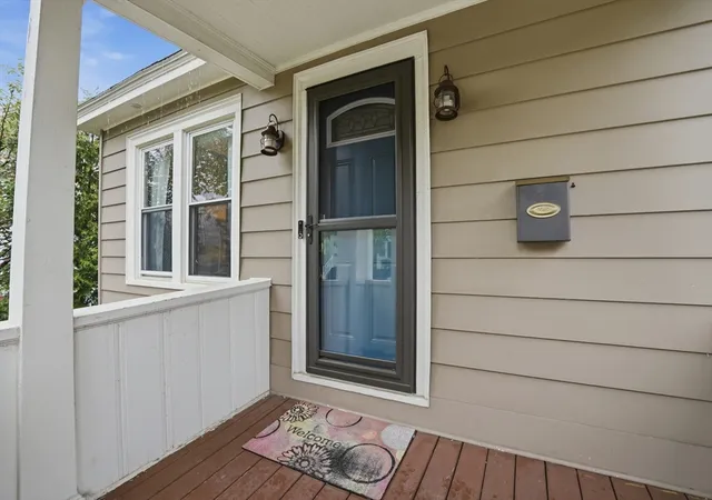 4th image of 8 Carver Street, Worcester, MA 01604 | MLS# 73521368