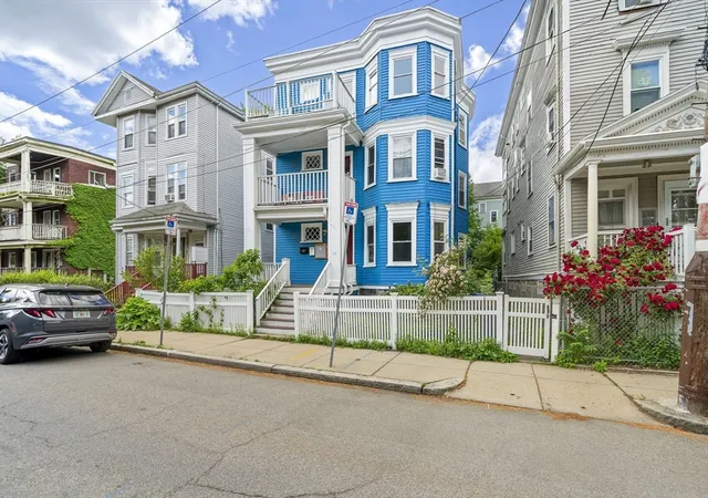 Homes for sale in Boston, MA | 117 Williams Street, Boston, MA 02132 | MLS# 73537784