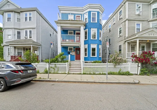 Homes for sale in Boston, MA | 117 Williams Street, Boston, MA 02132 | MLS# 73537784