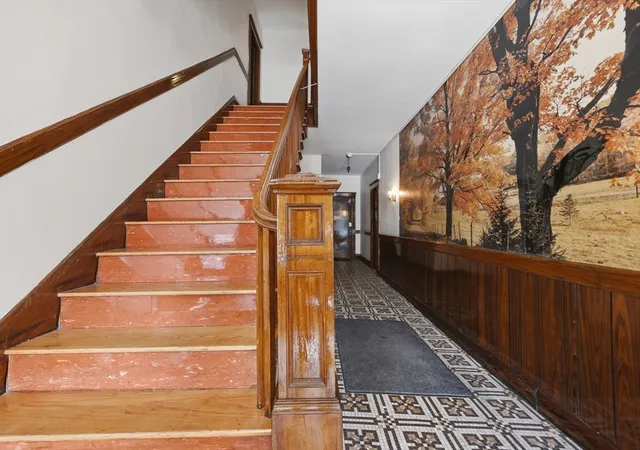 Listing Photo 5 - Condo for sale in building located at 71 Harwood St, Lynn, MA 01902