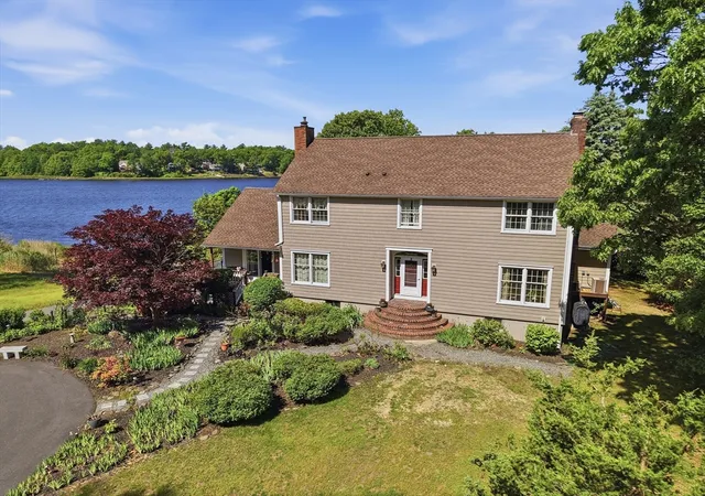2nd image of 11 Jeffrey Lane, Assonet, MA 02702 | MLS# 73531480