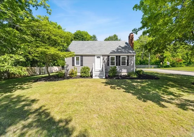 Homes for sale in West Bridgewater, MA | 208 Matfield St, West Bridgewater, MA 02379 | MLS# 73529482