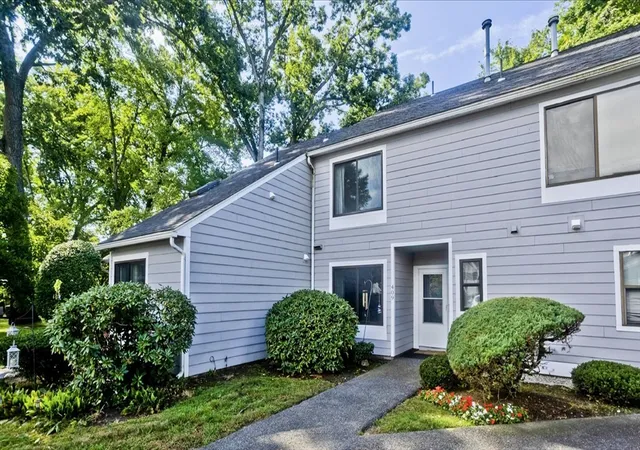 Photo 3 of Sale Pending at 409 Nassau Dr #409, Springfield, MA 01129 | MLS# 73569283 | Listing updated on 2026-08-29