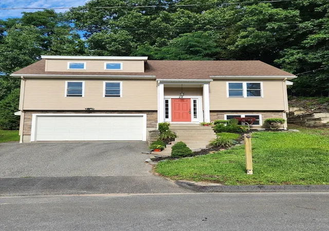 1st image of 29 Buckley Rd, Worcester, MA 01602 | MLS# 73559735
