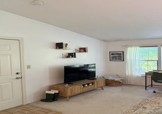 Homes for sale in Natick, MA | 2 Squire Ct #8, Natick, MA 01760 | MLS# 73535522