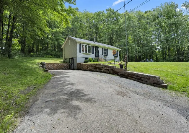 Homes for sale in Hardwick, MA | 850 North Rd, Hardwick, MA 01037 | MLS# 73542472