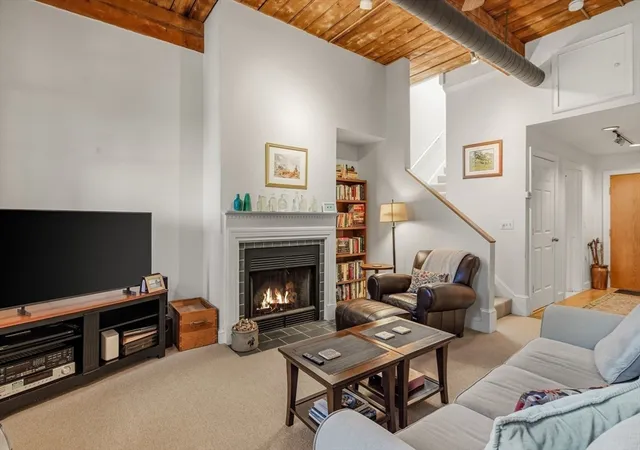 5th image of 48 Kent St, Newburyport, MA 01950
