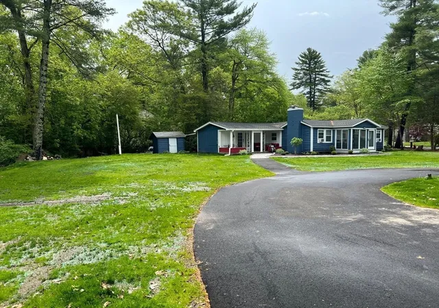 3rd image of 101 Annawon Dr, Halifax, MA 02338 | MLS# 73559000