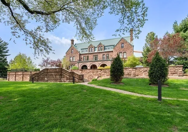 22nd image of 120 Seaver St #E201, Brookline, MA 02445 | MLS# 73543781