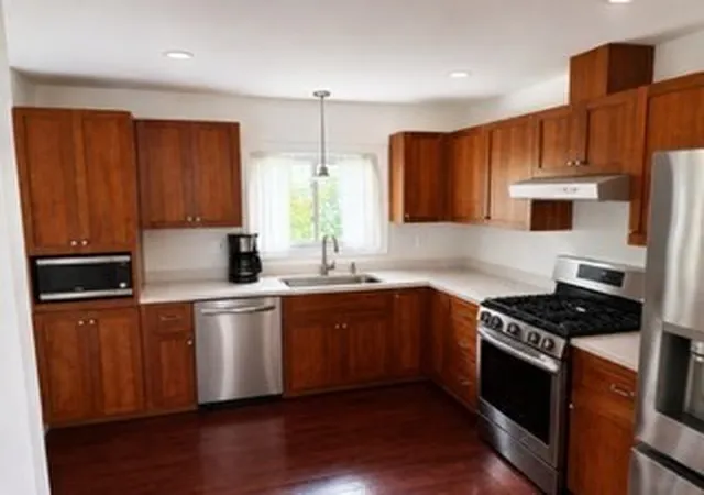 2nd image of 474 Parker St, New Bedford, MA 02740