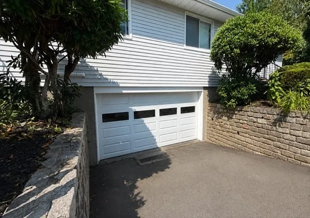 2nd image of 474 Parker St, New Bedford, MA 02740
