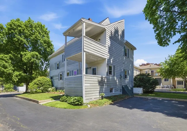 Homes for sale in Rockland, MA | 62-64 W Water St, Rockland, MA 02370 | MLS# 73529847