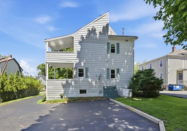 Homes for sale in Rockland, MA | 62-64 W Water St, Rockland, MA 02370 | MLS# 73529847