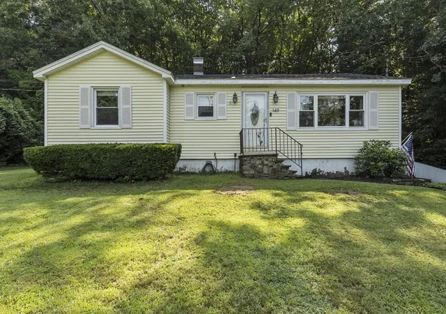 1st image of 149 North St, East Brookfield, MA 01515 | MLS# 73564304