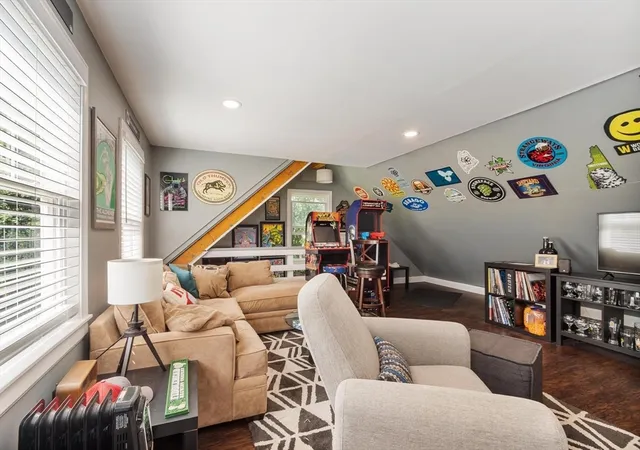 42nd image of 804 Main Street, Lynnfield, MA 01940 | MLS# 73567846