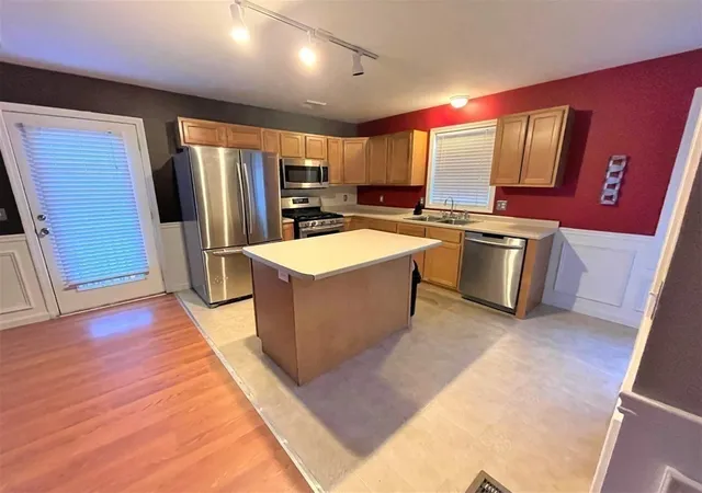 Photo 3 of Sale Pending at 318 Crescent St #B, Fall River, MA 02720 | MLS# 73558246 | Listing updated on 2026-09-06