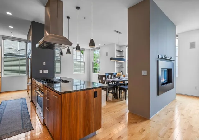 5th image of 618 East 2Nd St #2, South Boston, MA 02127 | MLS# 73538379