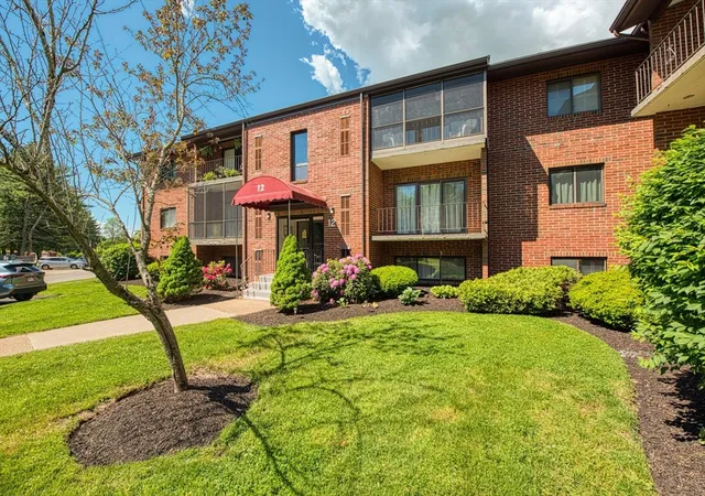 2nd image of 221 Oak St #12-15, Brockton, MA 02301 | MLS# 73526884