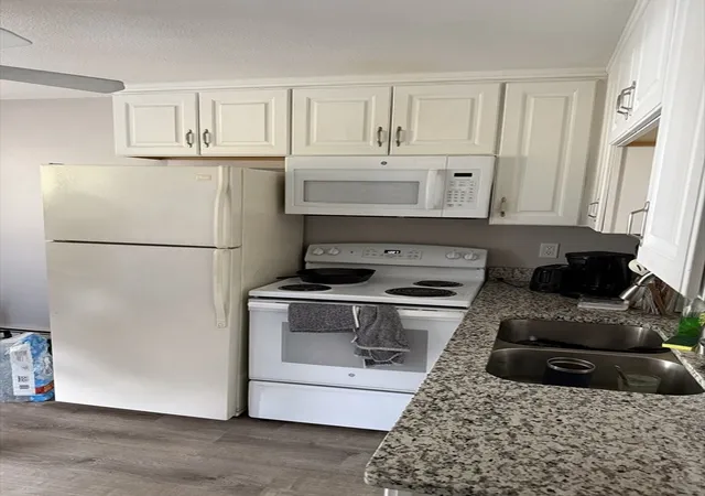 Homes for sale in Palmer, MA | 2 Green St, Palmer, MA 01069 | MLS# 73546953