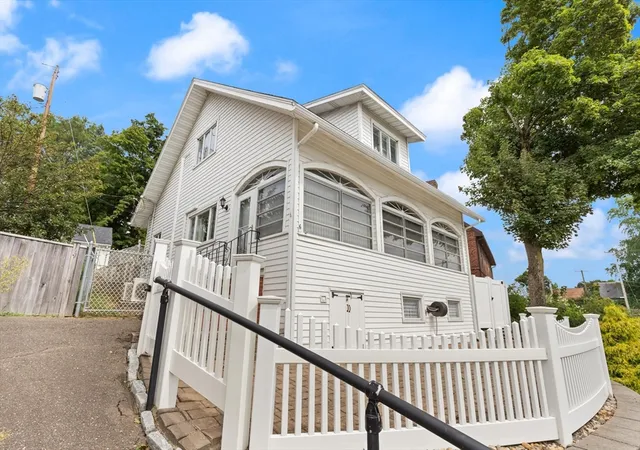 Photo 3 of Sale Pending at 6 Groveland St, Haverhill, MA 01830 | MLS# 73568475 | Listing updated on 2026-09-15