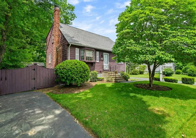 Homes for sale in Stoughton, MA | 24 Spallus Road, Stoughton, MA 02072 | MLS# 73532877
