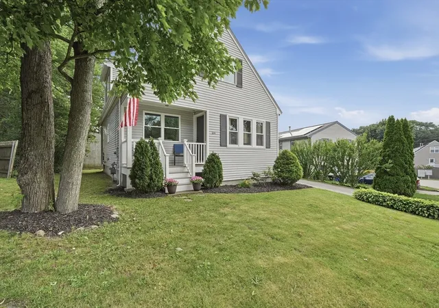 Homes for sale in Fall River, MA | 134 Hathaway Commons Rd, Fall River, MA 02720 | MLS# 73543939