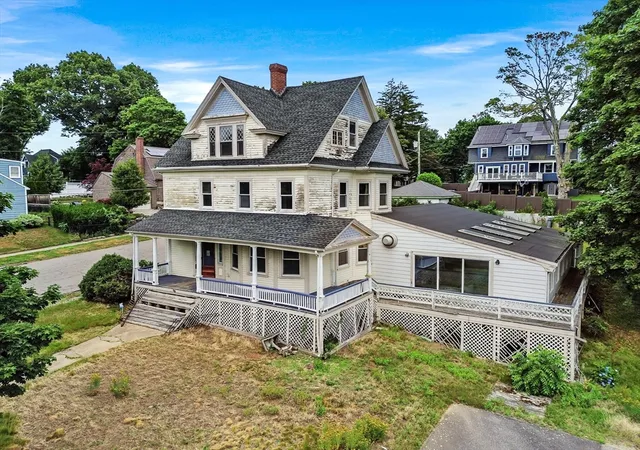 2nd image of 33 High St, Stoneham, MA 02180 | MLS# 73551789