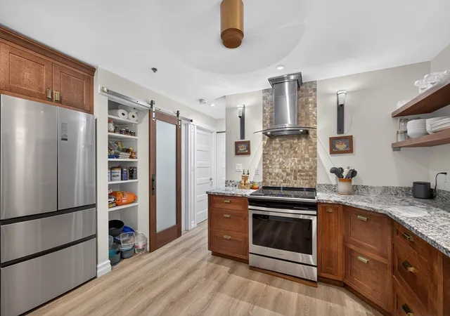 2nd image of 22 Railroad St #207, Andover, MA 01810 | MLS# 73550799