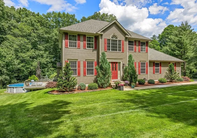 1st image of 315 Hadley St, South Hadley, MA 01075 | MLS# 73539850