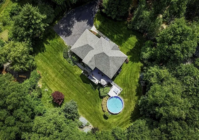 4th image of 315 Hadley St, South Hadley, MA 01075 | MLS# 73539850