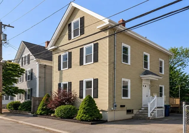 Homes for sale in Salem, MA | 17 Osgood St, Salem, MA 01970 | MLS# 73536019