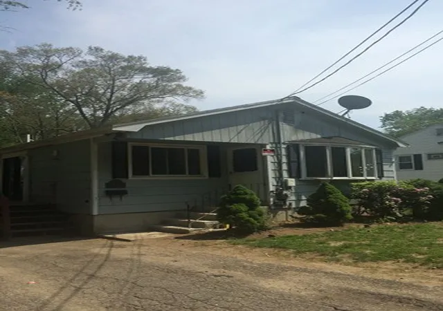 Homes for sale in Brockton, MA | 43 Pinehurst Ave, Brockton, MA 02302 | MLS# 71862280