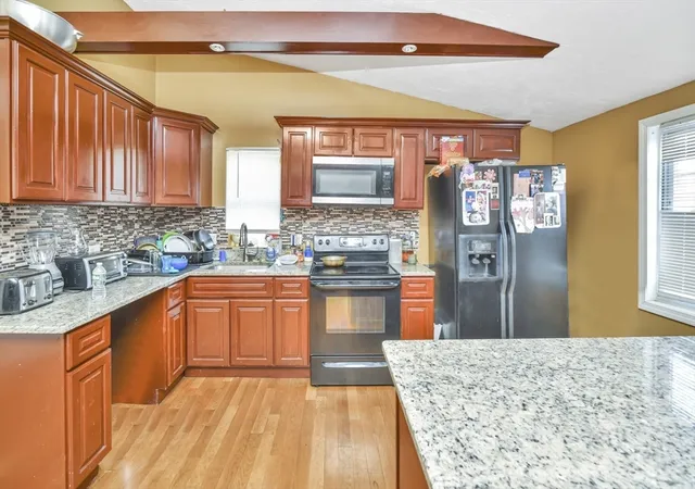 Photo 3 of House for sale at 469 Summer St, Brockton, MA 02302 | MLS# 73562987 | Listing updated on 2026-09-30