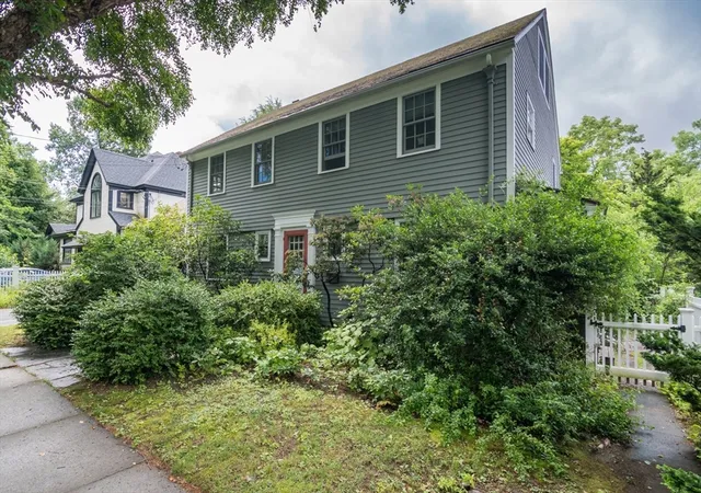 Homes for sale in Northampton, MA | 52 Ward Ave, Northampton, MA 01060 | MLS# 73543271