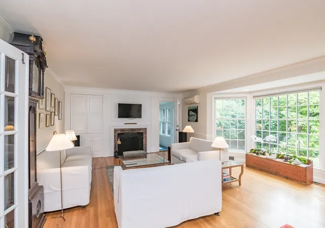 Homes for sale in Northampton, MA | 52 Ward Ave, Northampton, MA 01060 | MLS# 73543271