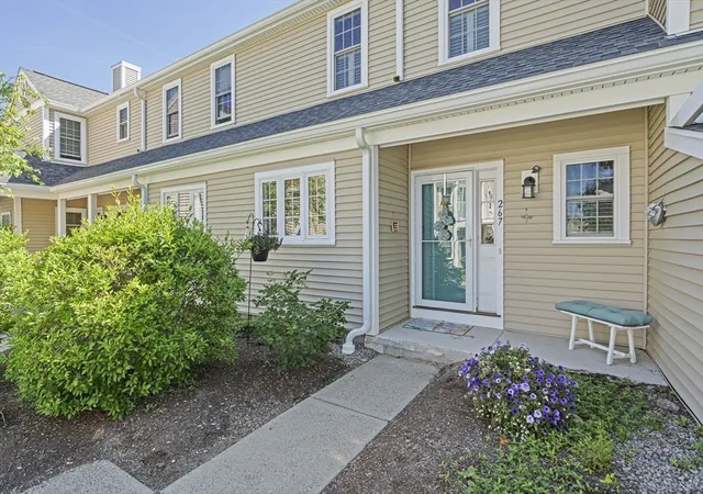 Homes for sale in Braintree, MA | 267 Allerton Commons Ln #267, Braintree, MA 02184 | MLS# 73532280